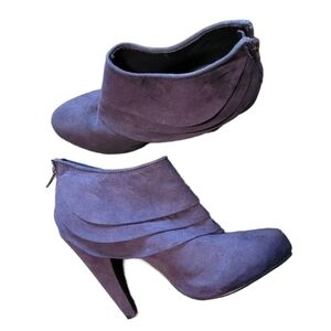 Pure Alfred Sung Suede Layered Ruffle Zip-Up Cone Heel Ankle Boots Purple Size 8